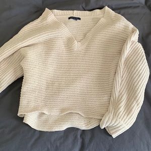 American Eagle Cropped V-neck Sweater